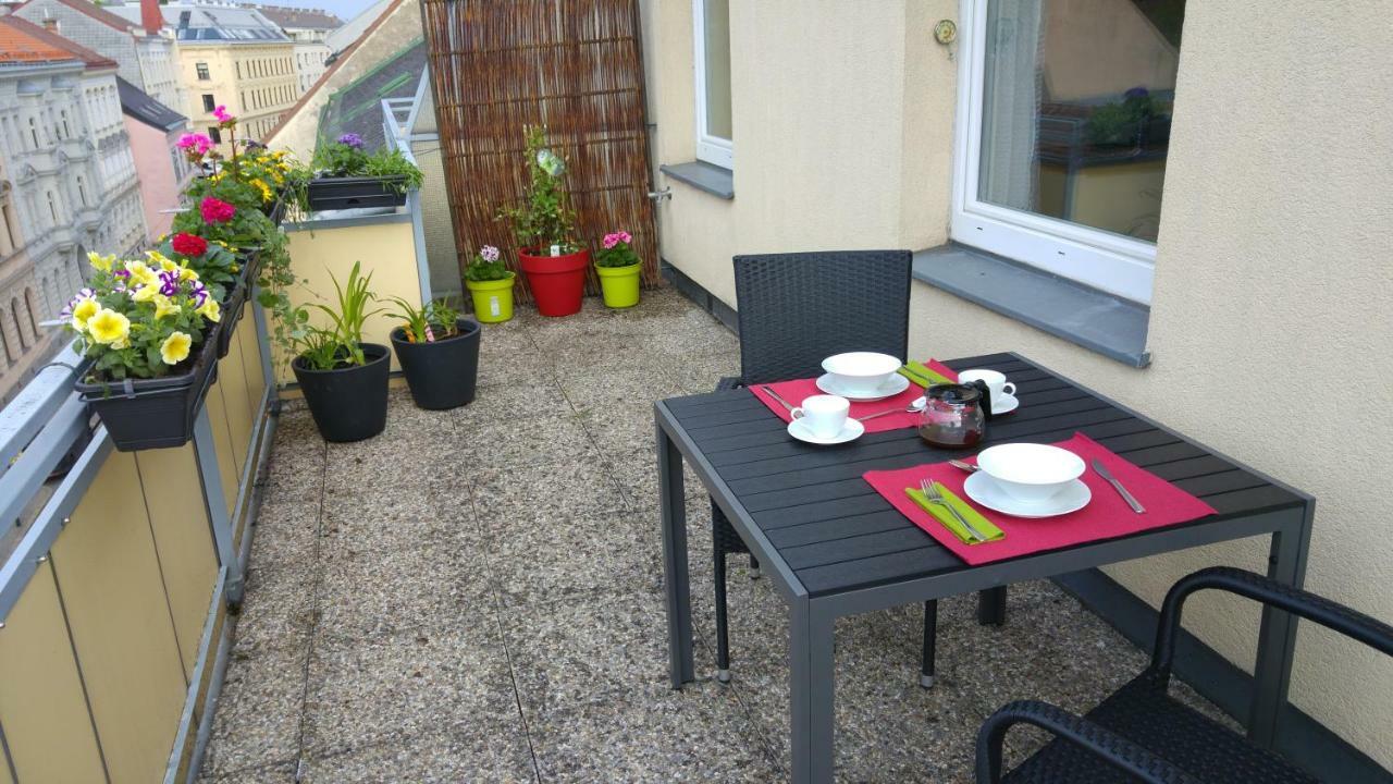 Visit Roof Terrace Morning Sun * Viena